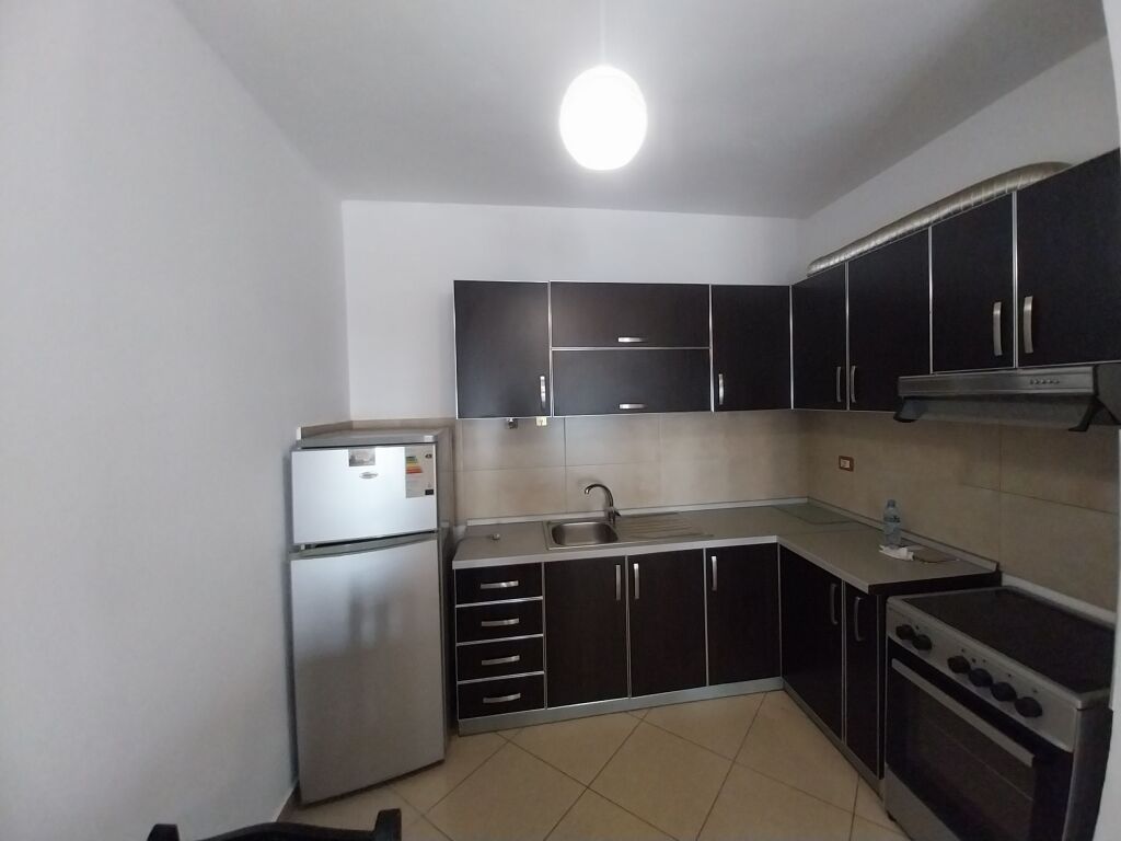 🏡 Appartamento 1+1 in affitto – Tra Astiri/Yzberisht, vicino a Nela6, Tirana ✨