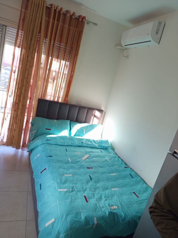 GARSIONERE 25000 LEKE.PASTICERI NELA,ASTIR