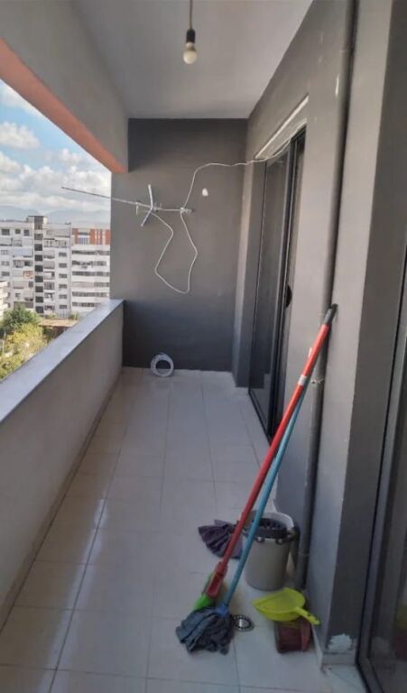 Jepet Me Qera Apartament 1+1+1 Ballkon