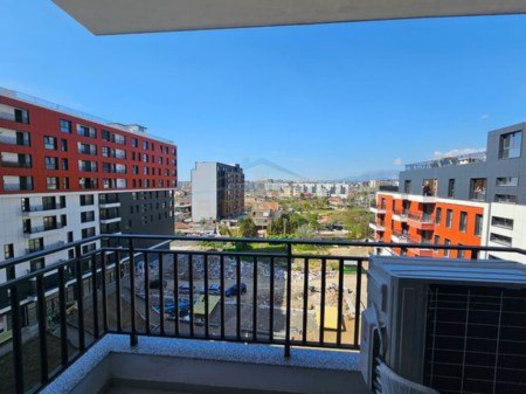 Shitet, Apartament 2+1+2 , Kompleksi Ndregjoni, Jordan Misja.