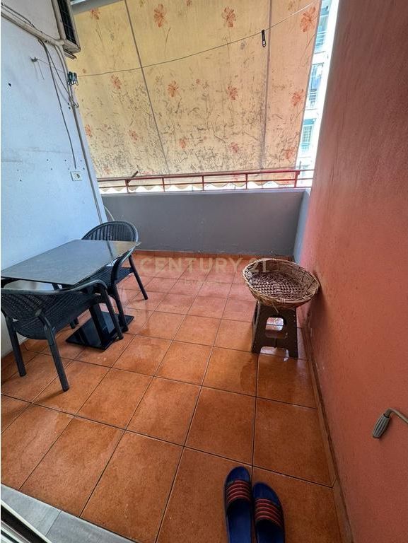 YZBERISHT, APARTAMENT 2+1 PER QIRA