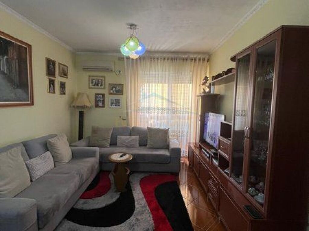 For sale, Apartment 2+1, Paris Commune, Tirana