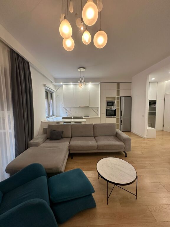 🏡 SUPER APARTAMENT 2+1+2 ME QIRA – KOMPLEKSI DELIJORGJI