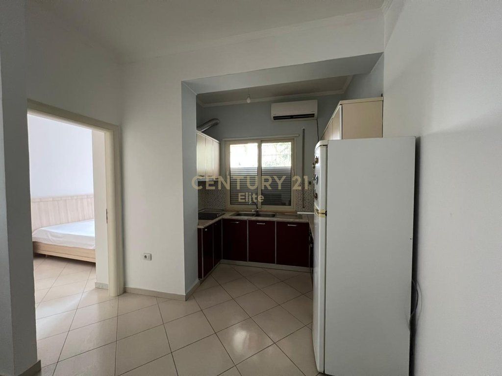 affittasi 1+1 al Lago Secco  550