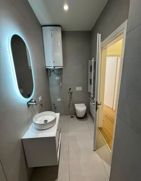 ZYRE ME QERA 58 M2 KOMUNA E PARISIT 1000 EURO FH-67705