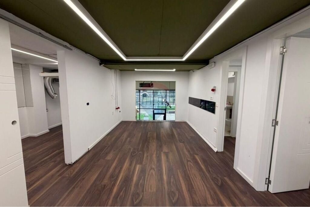 Shop - For Rent - Porcelan, Tirana