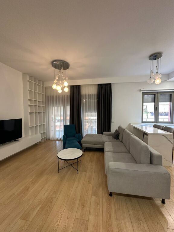 🏡 SUPER APARTAMENT 2+1+2 ME QIRA – KOMPLEKSI DELIJORGJI