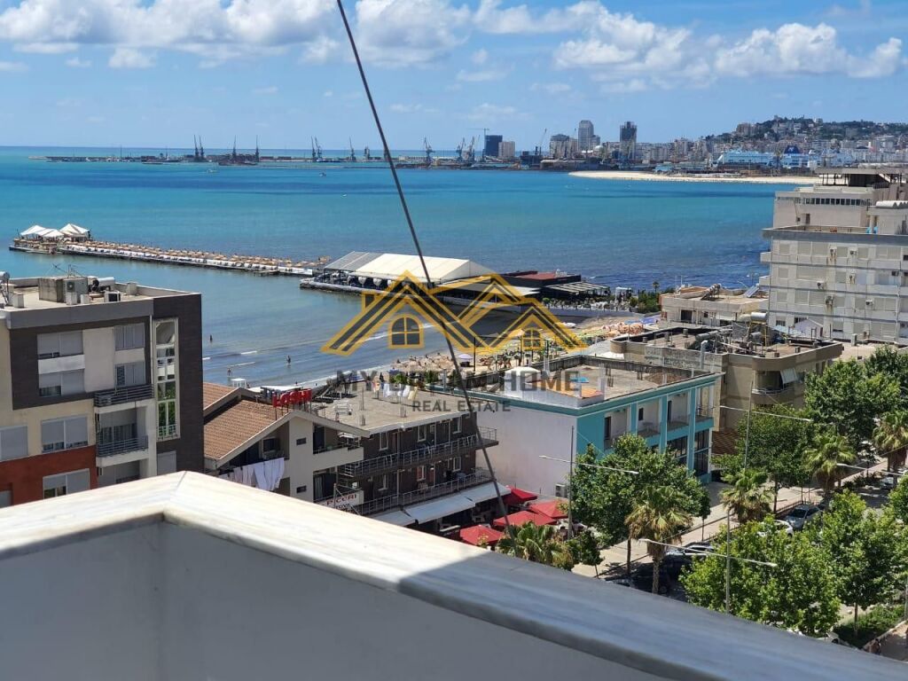 Shitet apartamenti 1+1 me pamje nga deti, Rrota e kuqe