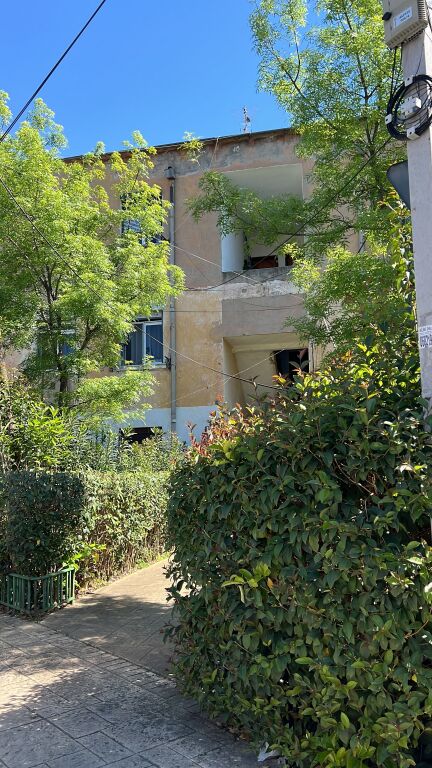 Affittasi 2+1+1 LAPRAKE 450 mila lek