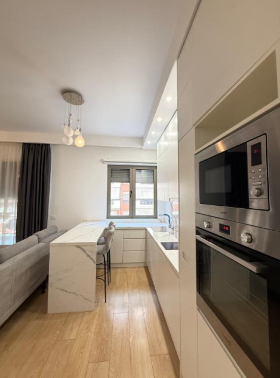 🏡 Jepet apartament 2+1 me qira te Kompleksi Delijorgji