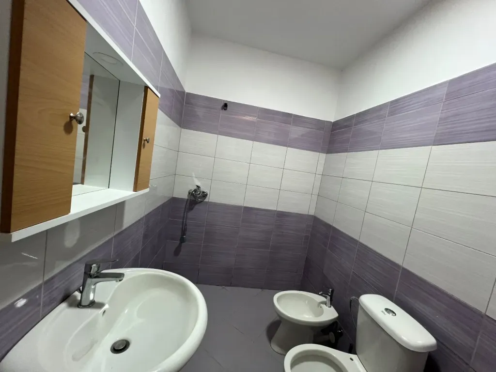 Gasionere me qera Astir, Nela 5.