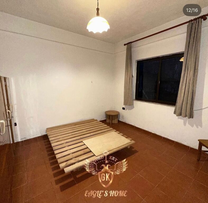 Vile me Qera • 2 Kate, 6+1+3 📍Ura Dajlanit  500€ ✅