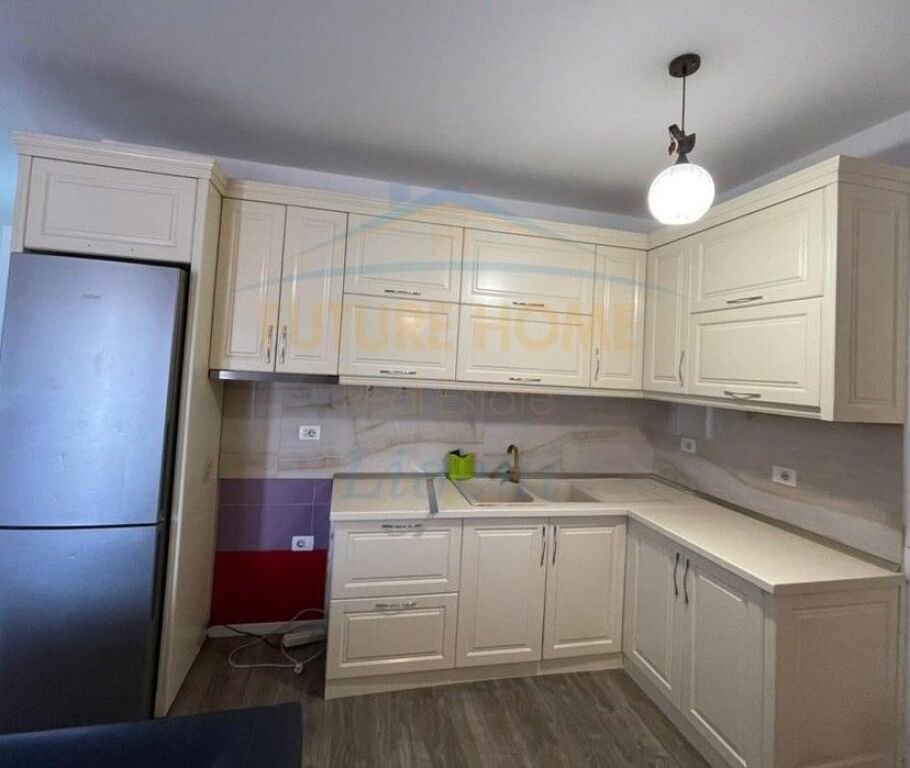 Qera, Apartament 2+1, Ish Parku i Autobuzave, Tirane.