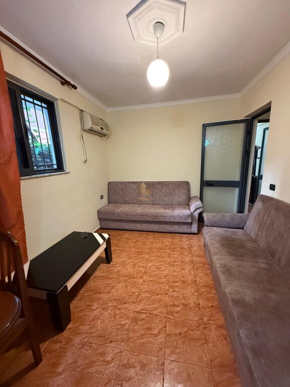 Rent, Private entrance, 1+1+Parking space, 300 Euro/month