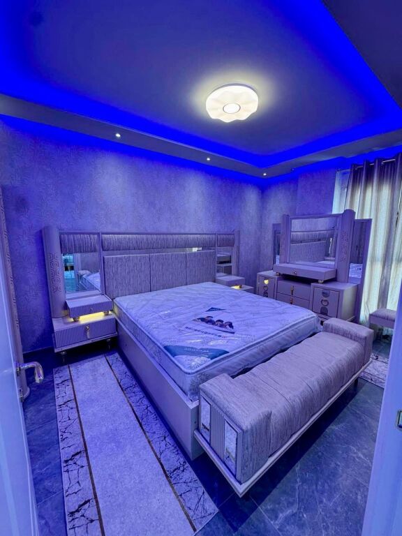 📣 QERA SUPER Apartament 1+1 📍 Univers City Residence ✨   🏢 Ndertim i Ri  🪜 Kati 8 (Me Ashensor)  🛋️ Mobiluar Me Kushte Bashkekohore   💶 Cmimi 500 Euro