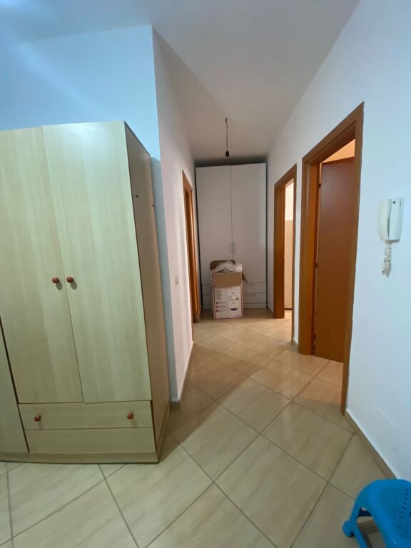 Apartment 1+1, Astir!