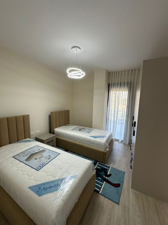 🏡 JEPET ME QIRA APARTAMENT 2+1 + VERANDË | Liqeni i Thatë