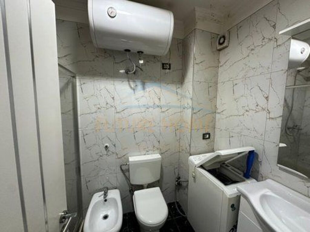 Shitet, Apartament 2+1+2, Laprake, Tirane