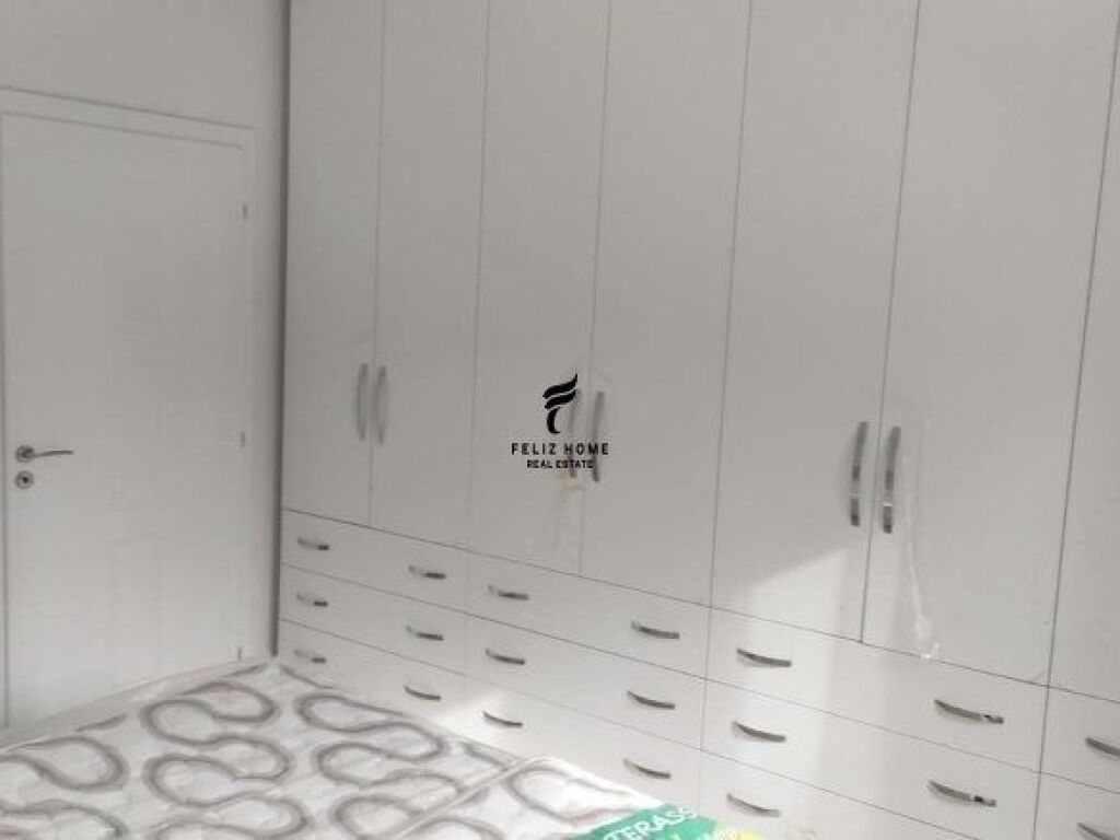 APARTAMENT ME QERA 1+1 VARRI I BAMIT 50.000 LEKE FH-67596