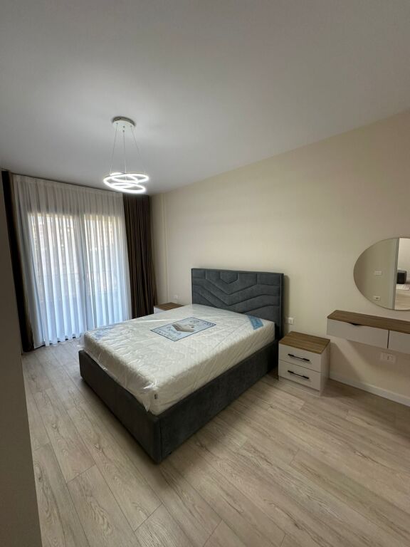 🏡 JEPET ME QIRA APARTAMENT 2+1 + VERANDË | Liqeni i Thatë