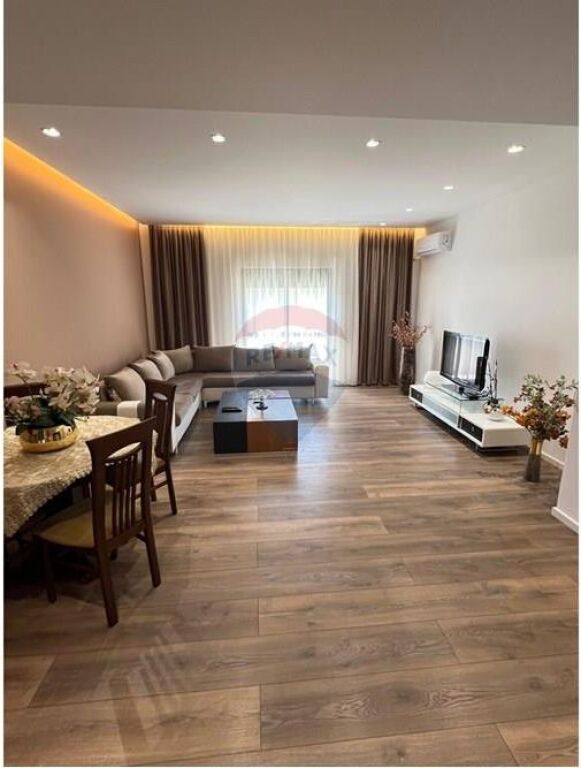 Shitet Apartament 2+1 – Rruga e Elbasanit, Tiranë