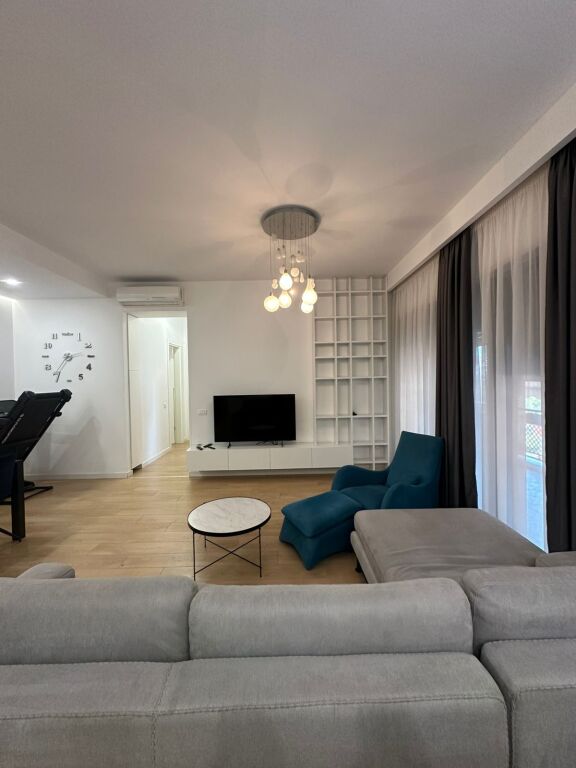 🏡 SUPER APARTAMENT 2+1+2 ME QIRA – KOMPLEKSI DELIJORGJI
