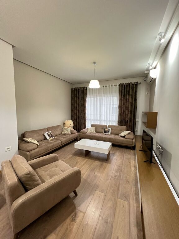 Apartament per shitje 1+1 te Liqeni i Thate