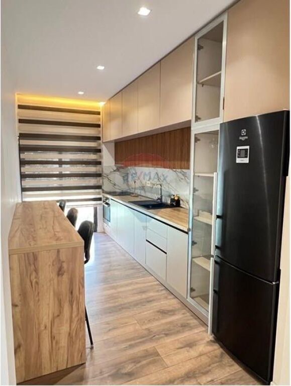 Shitet Apartament 2+1 – Rruga e Elbasanit, Tiranë