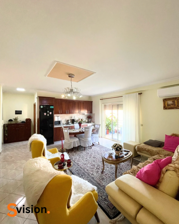 Apartament 2+1, 87.9m2,140.000 EURO (Durres,afer qendres )