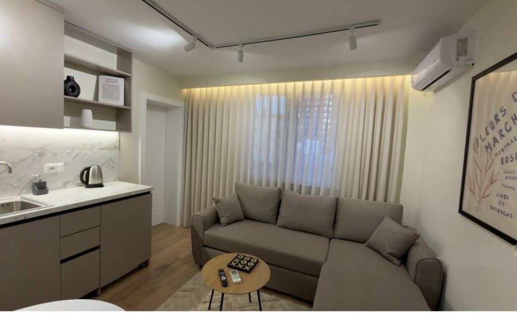 SHITEN 2 APARTAMENTE 1+1 TEK KRYQEZIMI 21 DHJETORIT !