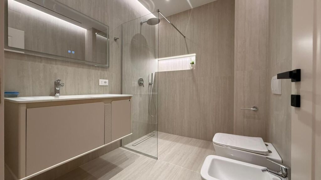 Ambient zyre per qira tek RTSH