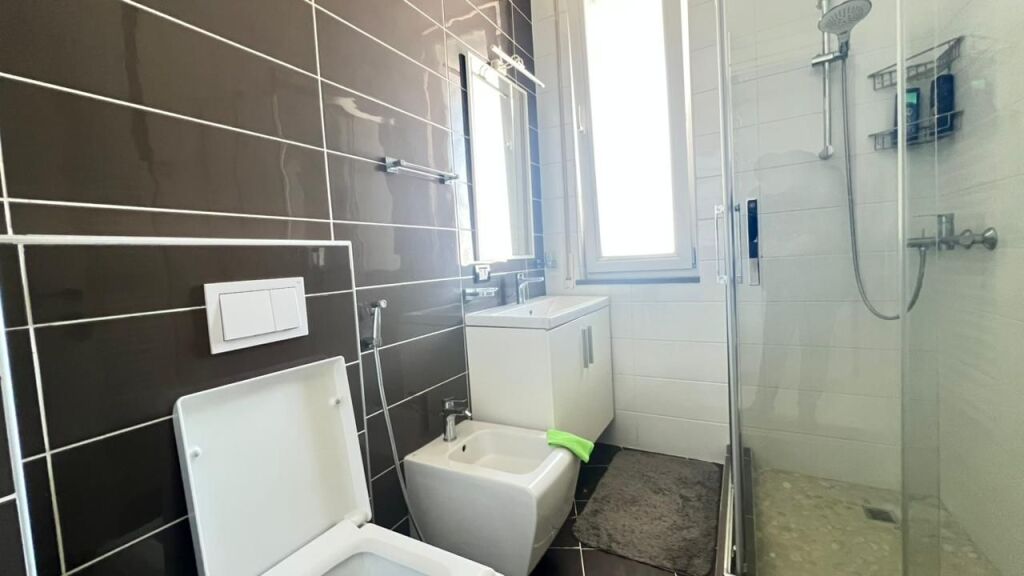 2+1 Apartment for rent at the Botanical Garden!