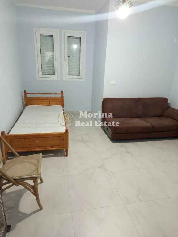 Qera | Vilë 2 + 1 | Qytet Studenti | 400 €/muaj