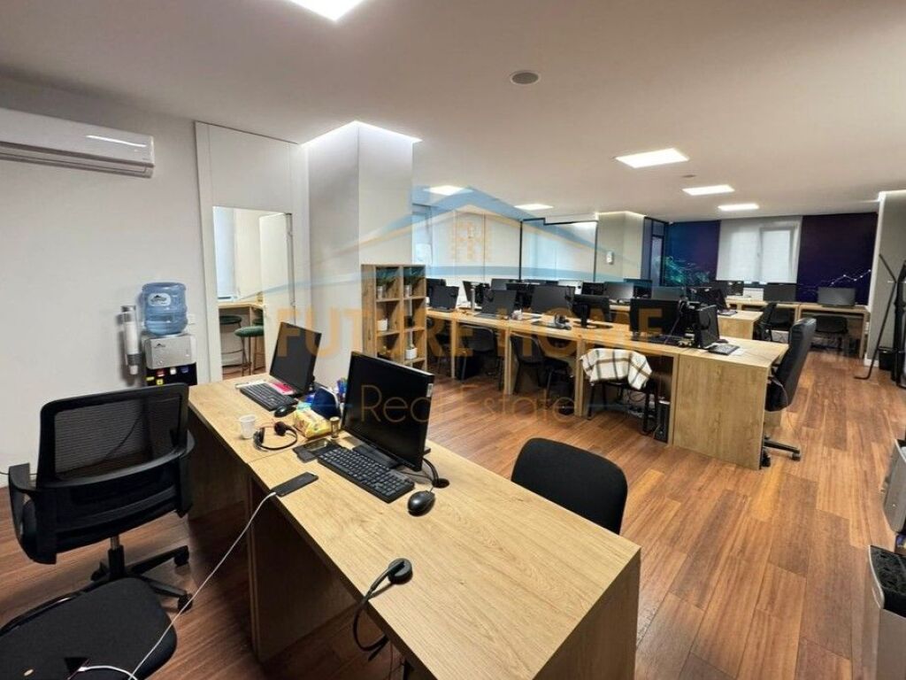 Qira, Ambient për Zyra , Shallvaret