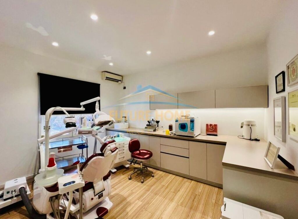 Shitet Biznesi, rruga "Bardhyl", Tirane