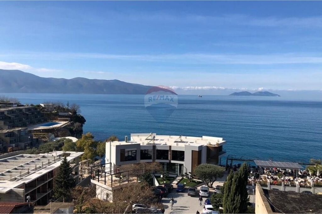 Apartament - Për Shitje - Rruga Dhimitër Konomi, Vlorë