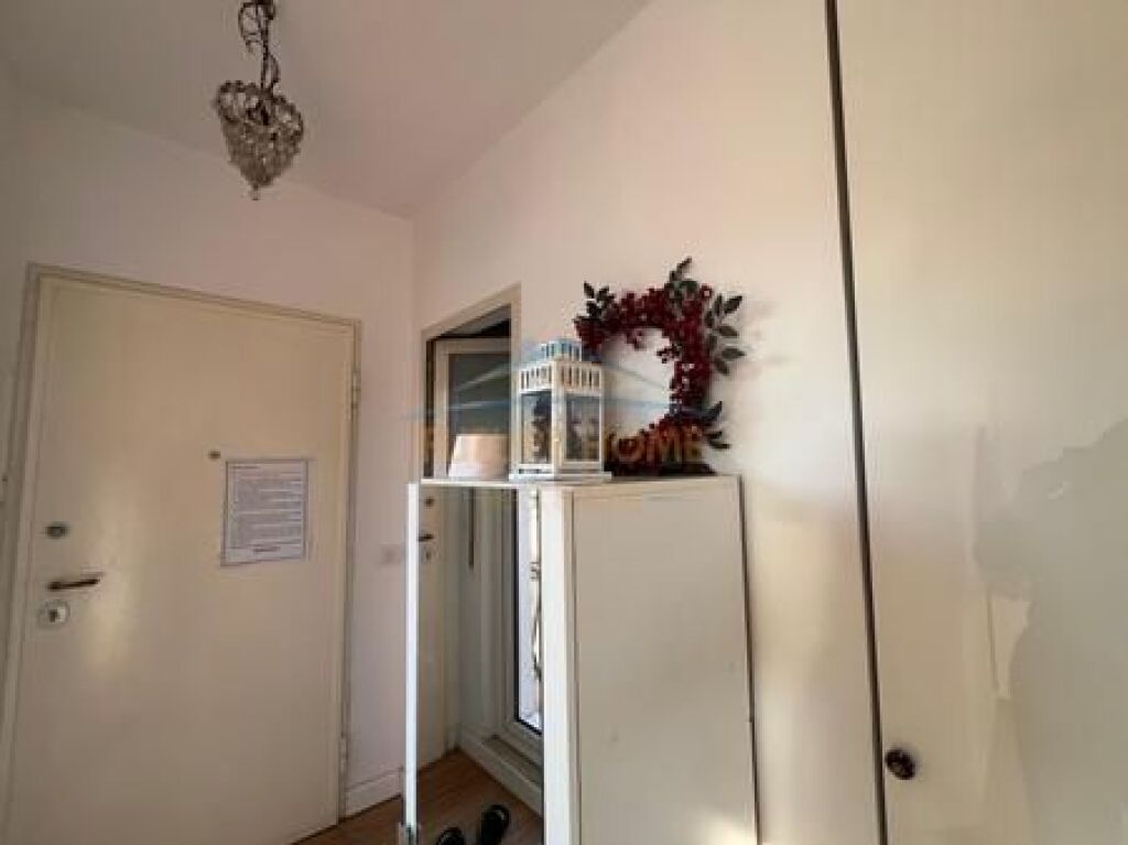 Shitje, Apartament Loft, Myslym Shyri.