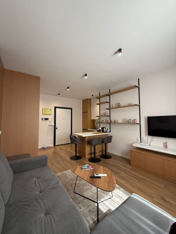 Selvia – Rr. Siri Kodra  🏡 Apartament 1+1 + depo për shitje