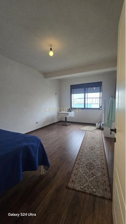 SHITET VILE NE QENDER TE DURRESIT !!!!!!!!!