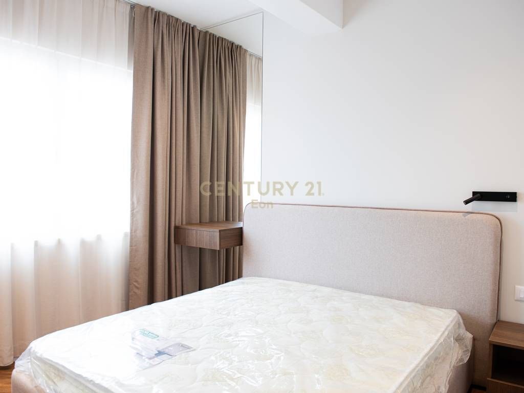 SHITET SUPER APARTAMENT 1+1 NE QENDER TE DURRESIT!