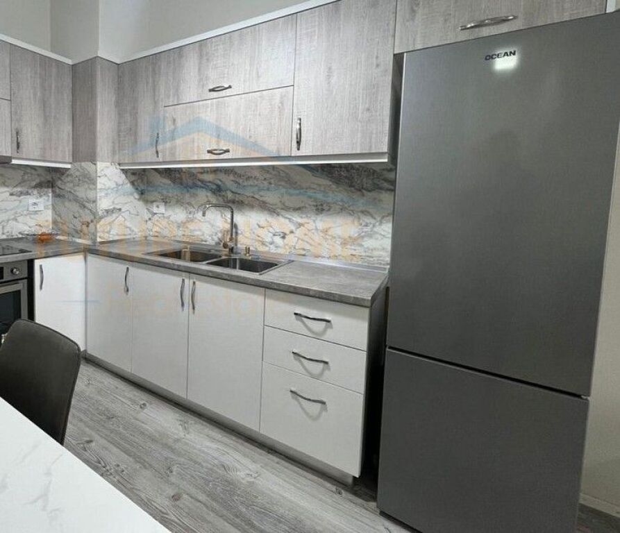 Affitto, Appartamento 2+1, Complesso Golden Park, Tirana