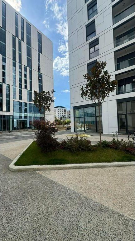 For sale, Apartment 2+1+2, Access Tirana, Former Shqiponja Square