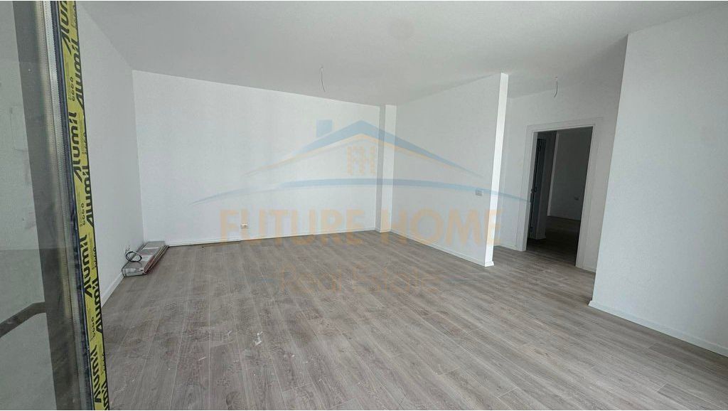For sale, Apartment 2+1+2, Access Tirana, Former Shqiponja Square