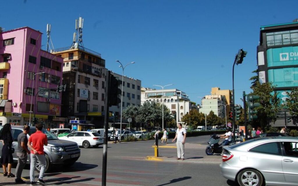 OFFICE FOR RENT – 21 DECEMBER TIRANA