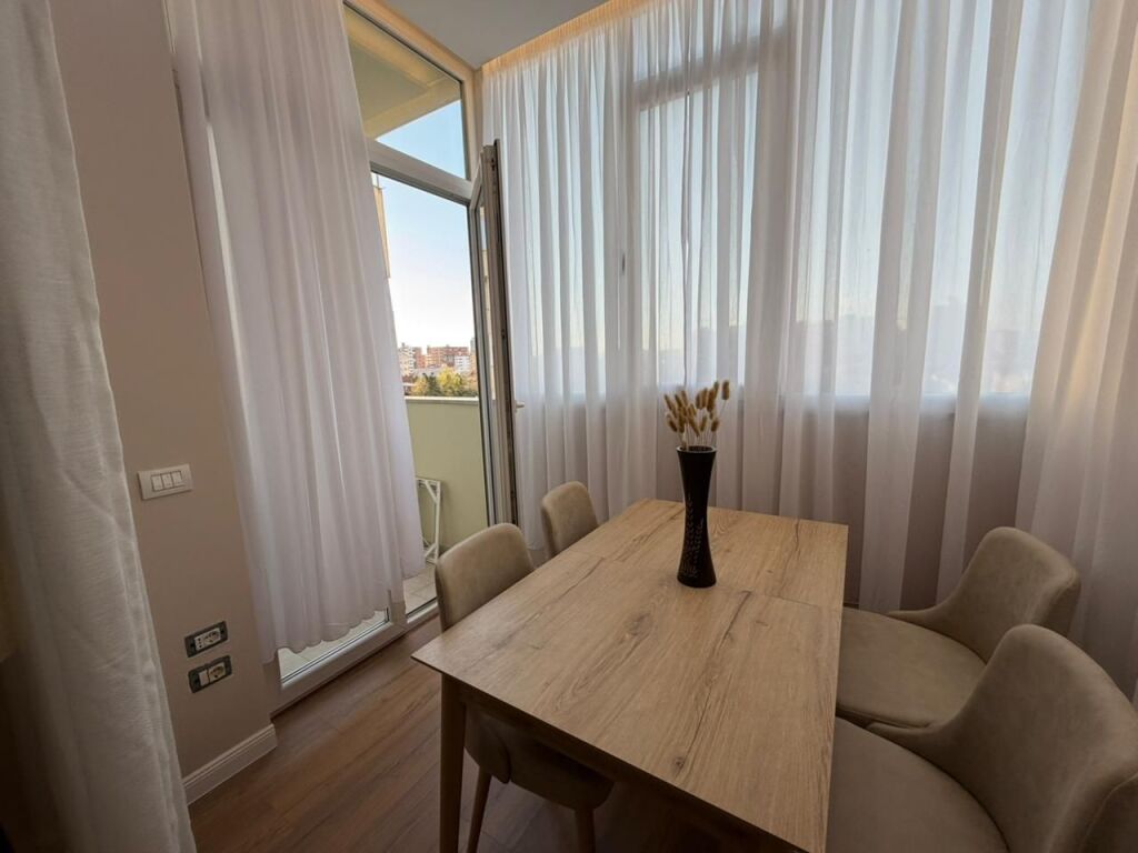 🏡Appartamento 1+1 in affitto  📍 Posizione: Palazzo Tibo, di fronte a Delijorgji💰 Affitto: 65.000 lek/mese