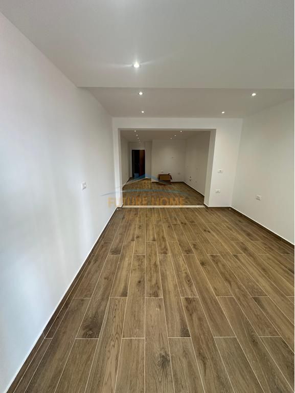 Shitje, Apartament 2+1+2, Stacioni i Trenit, Tirane.