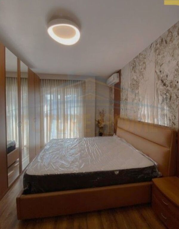 In vendita, Appartamento 2+1+2, Via Mine Peza, Tirana