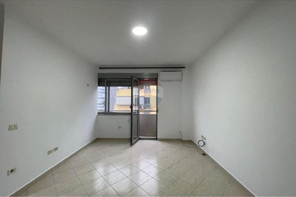 2+1 APARTMENT FOR RENT ON KAVAJES STREET