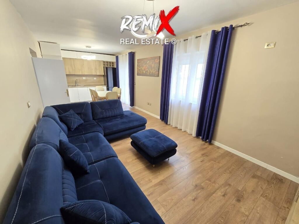 SHITET APARTAMENT 2+1 PRANE SHKOLLES 2 GJELAT, RR. ALEKSANDËR GOGA, DURRËS