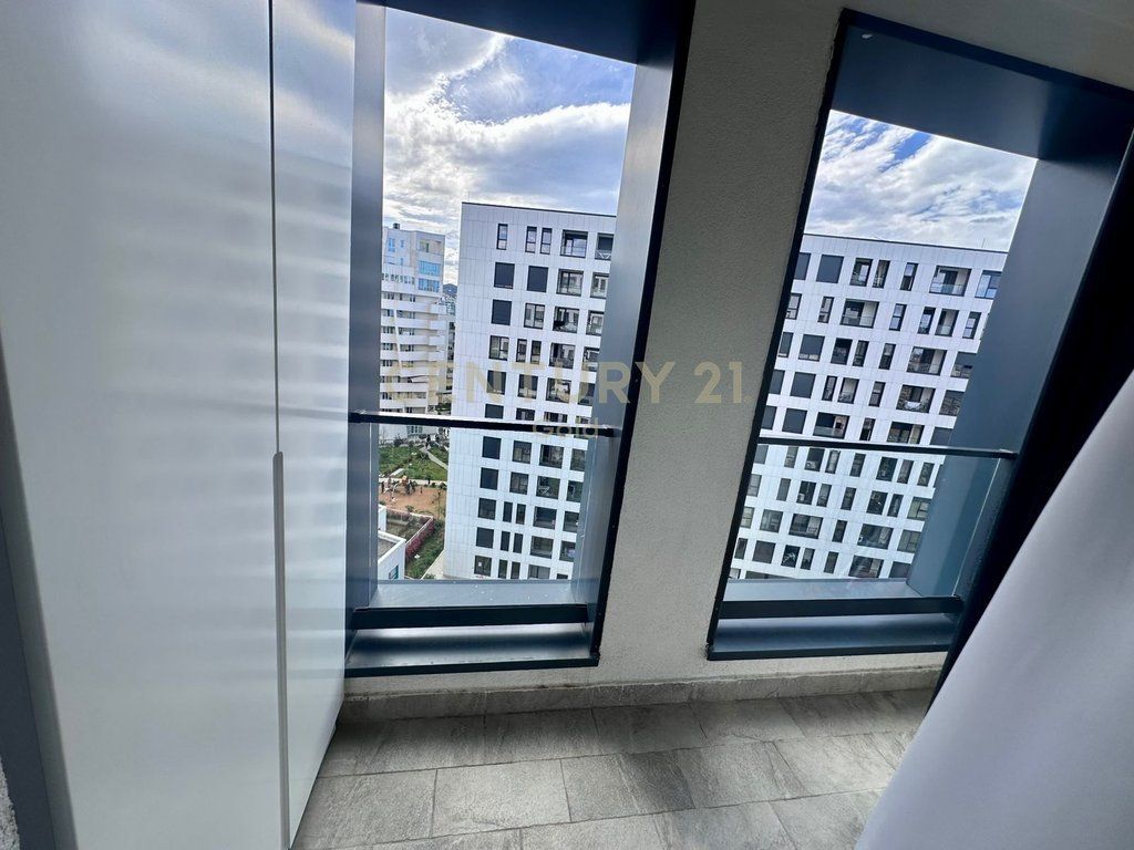 Jepet me qira apartament 1+1 luksoz në Kompleksin Magnet.